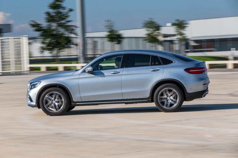  Mercedes-Benz GLC300 4Matic AMG Line Coupe 2016 года  (фото 20 из 26)